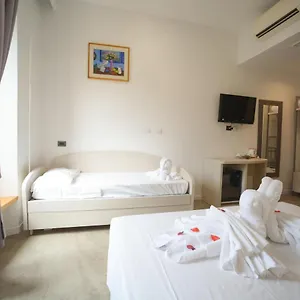 Bed & Breakfast Romerooms, Rome