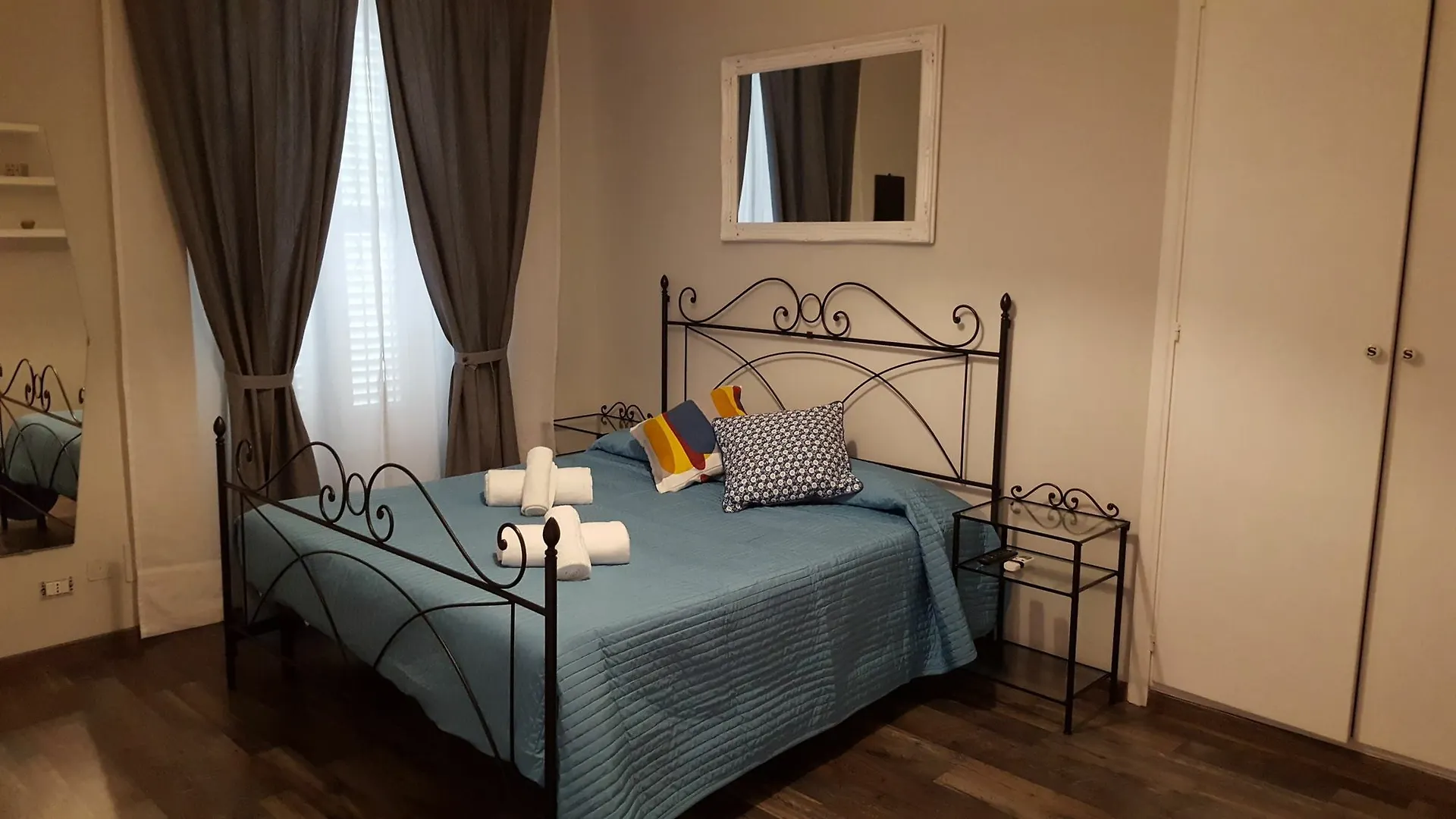 Suite 06 Rome 4*,  Italy