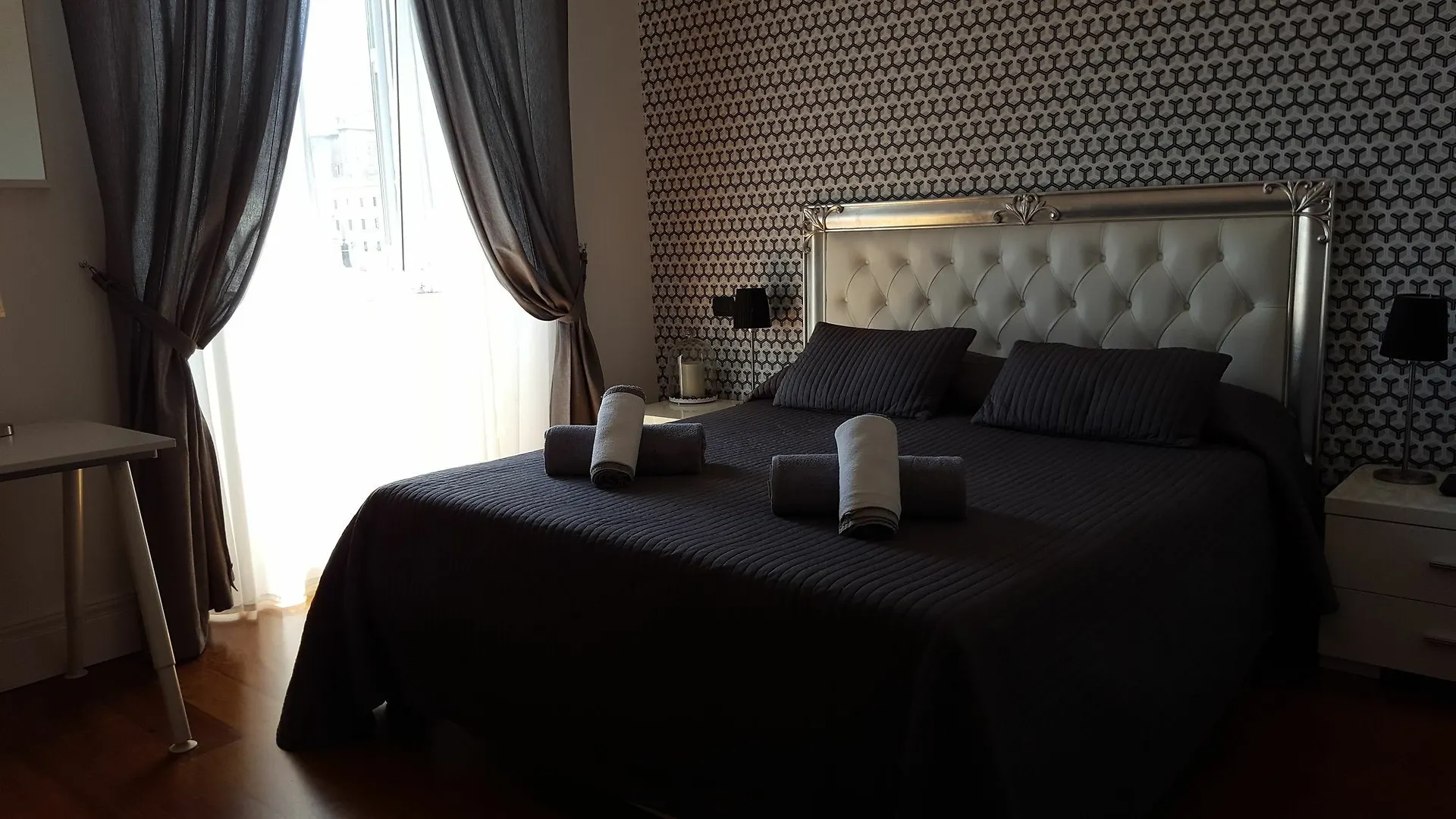 Suite 06 Rome 4*,