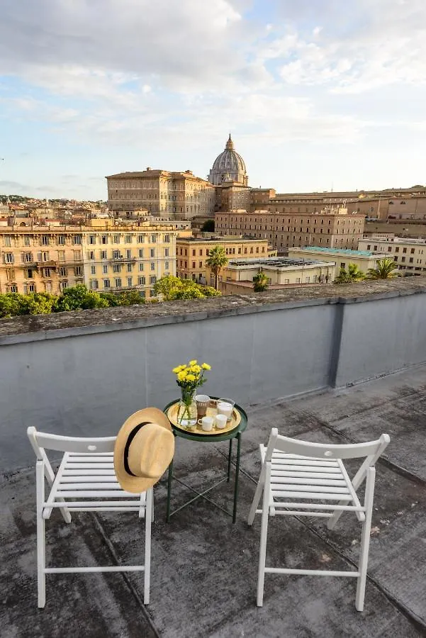 Suite 06 Rome 4*,
