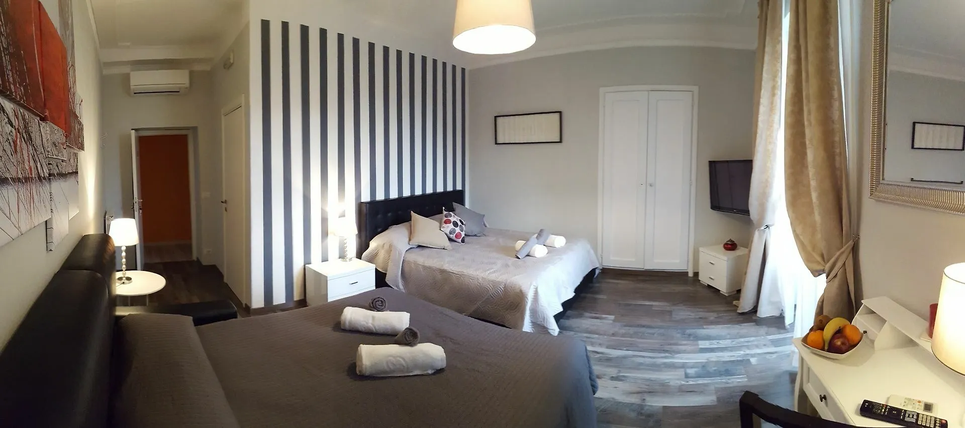 Suite 06 Rome 4*,  Italy